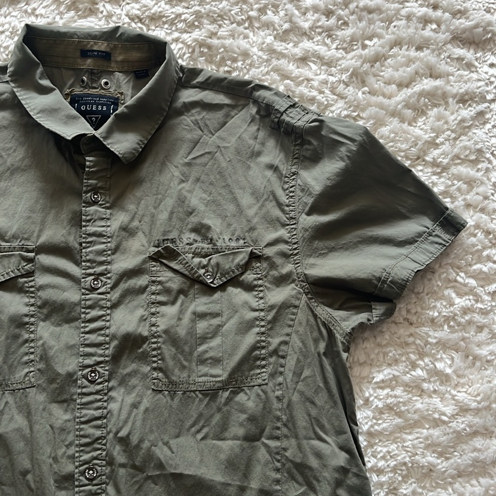 🌷 Guess Lightweight Button Up - Picture 5 of 8